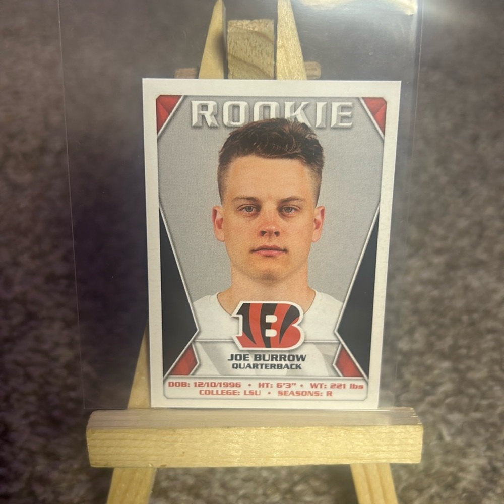 Joe Burrow Panini NFL Sticker #121 Rookie